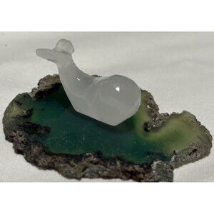 Mini Hand Carved White Stone Sperm Whale Figurine – Onyx Animal Carving